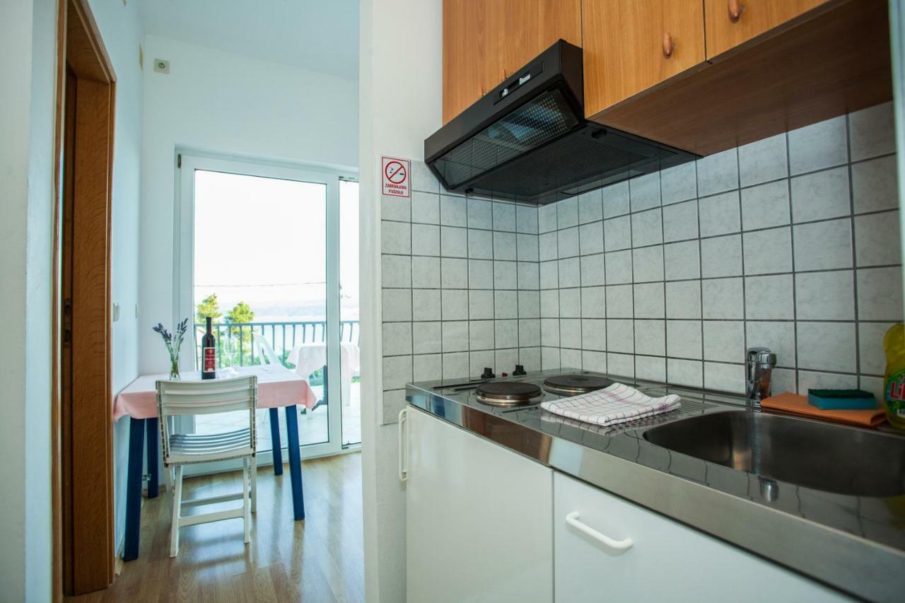 Apartments Pusic Omiš Eksteriør billede