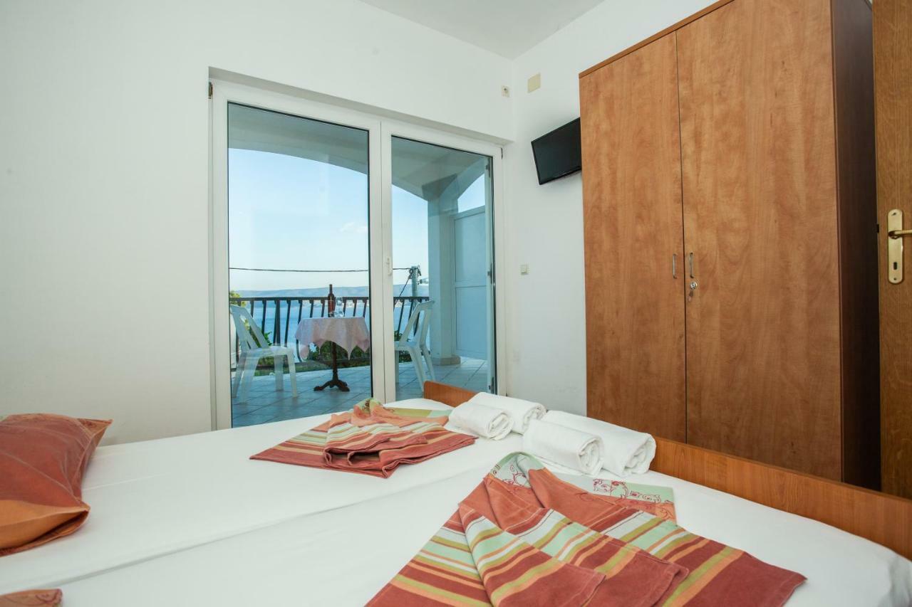 Apartments Pusic Omiš Eksteriør billede