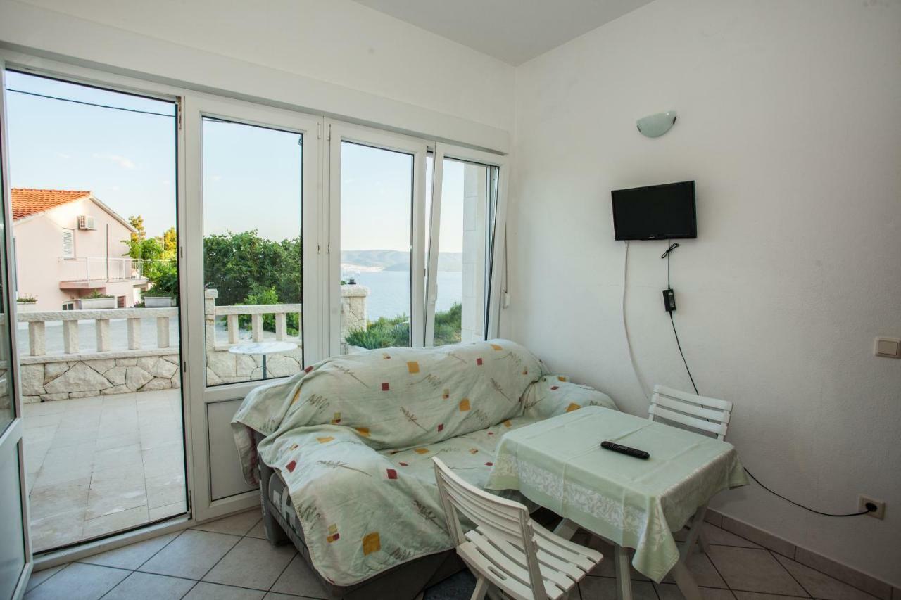 Apartments Pusic Omiš Eksteriør billede