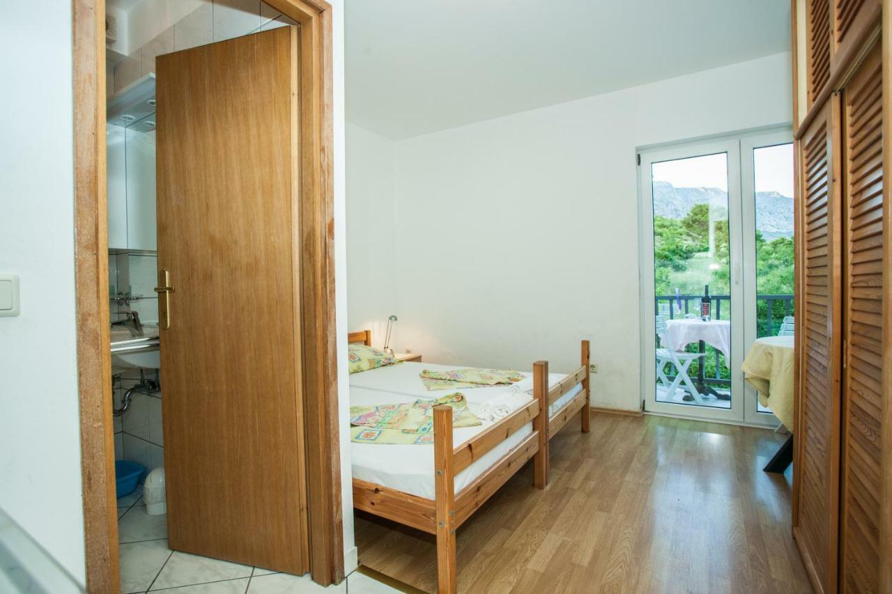Apartments Pusic Omiš Eksteriør billede